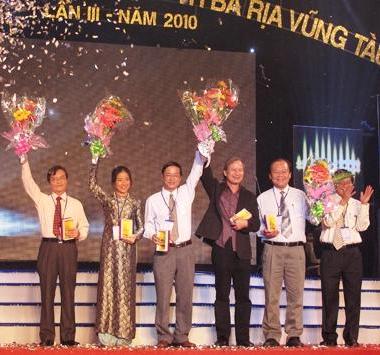 Ban giám khảo: những người “cầm cân nảy mực” cho cuộc thi