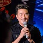 Mr Đàm làm MC cho liveshow Dương Triệu Vũ